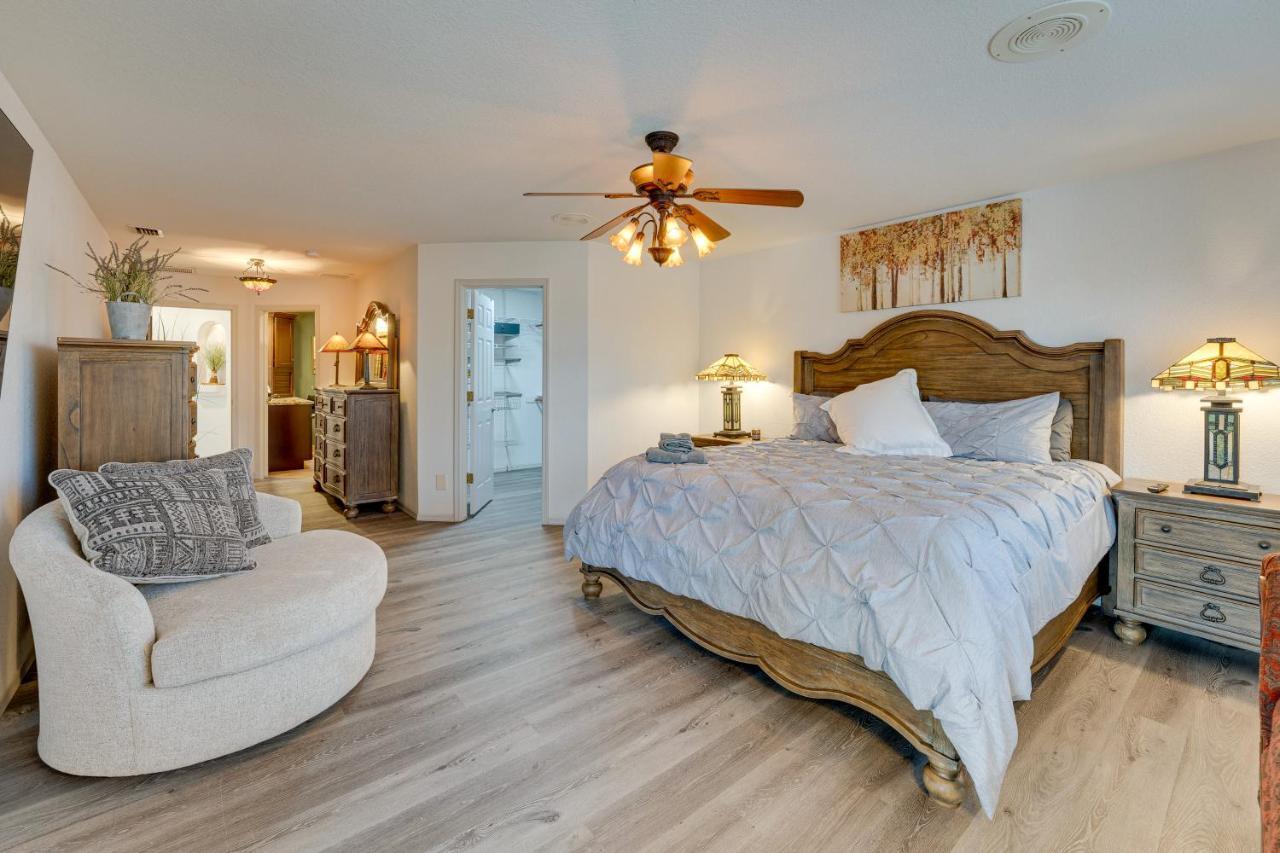 Havasu Pool, And Mountain Views Holiday home Lake Havasu City