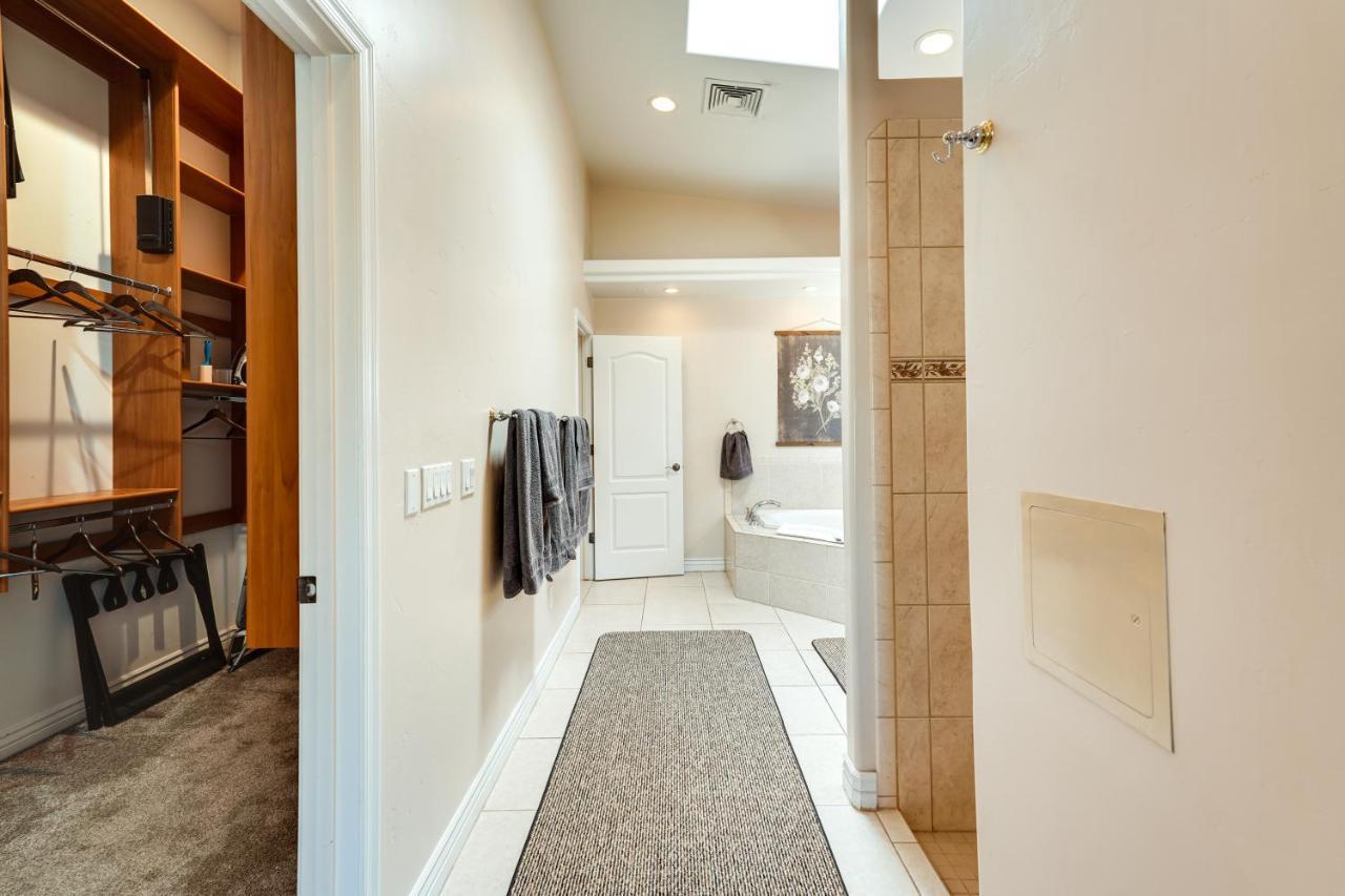 Havasu Escape With Pool, Patio And Grill! *