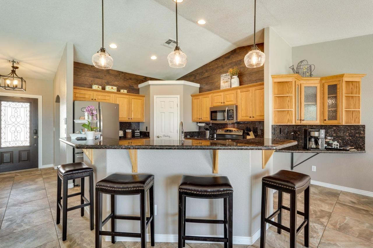 Pet-friendly Havasu With Private Pool Holiday home Lake Havasu City