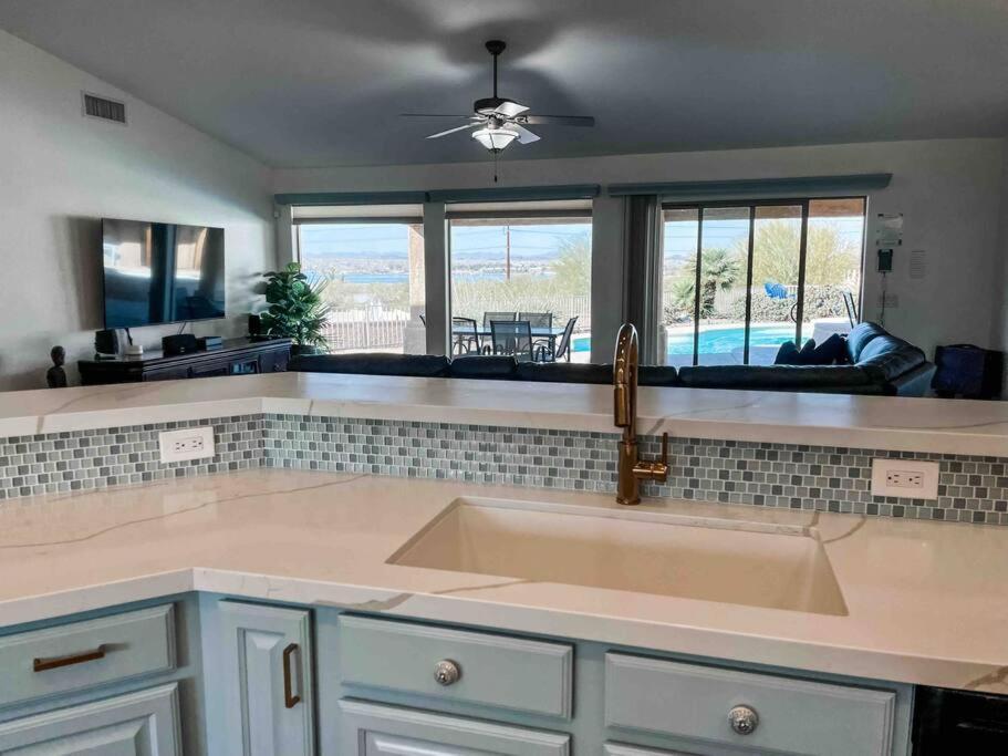 La Isla Panoramic Views, Outdoor Kitchen, Sleeps 16 Holiday home