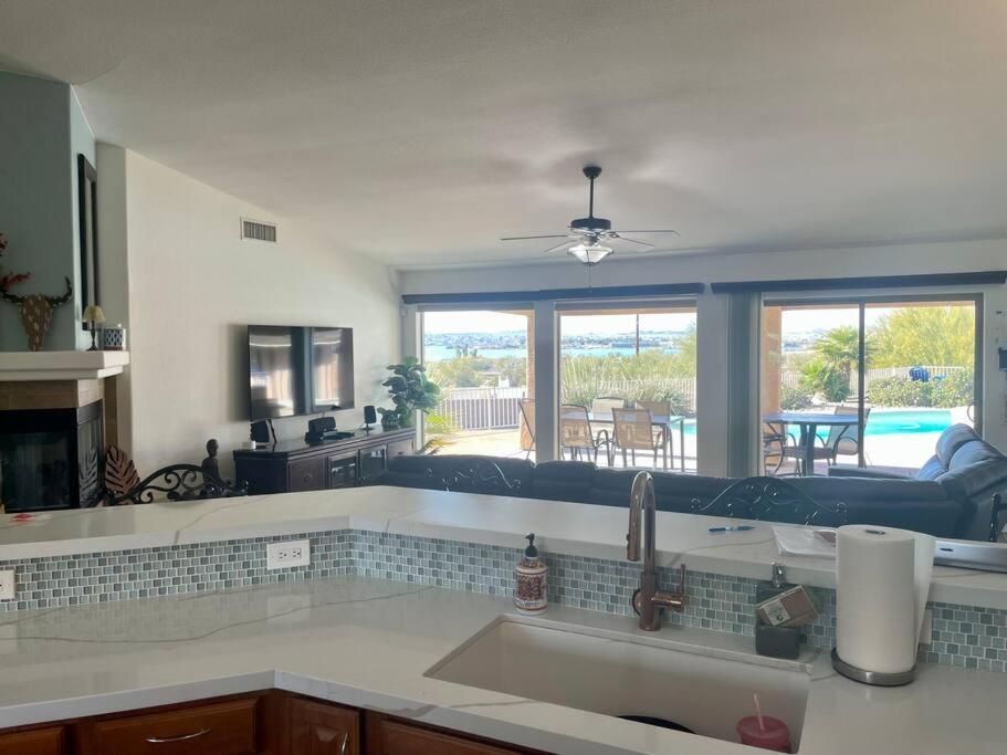La Isla Panoramic Views, Outdoor Kitchen, Sleeps 16 Holiday home