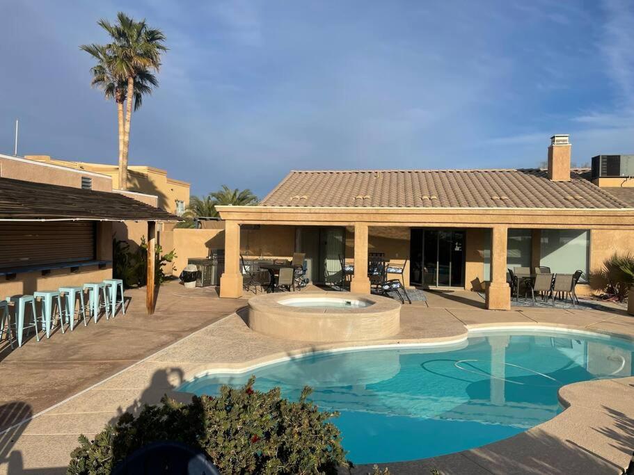 Holiday home La Isla Panoramic Views, Outdoor Kitchen, Sleeps 16 Lake Havasu City