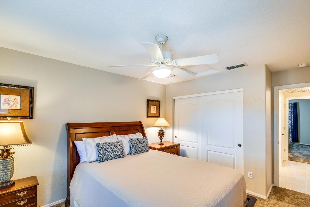 Havasu Oasis With Outdoor Pool And Hot Tub! Holiday home Lake Havasu City