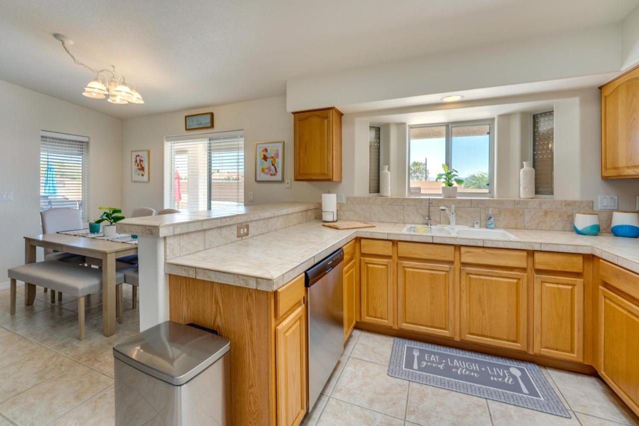 Havasu With Pool - 4 Mi To Beach! Holiday home *
