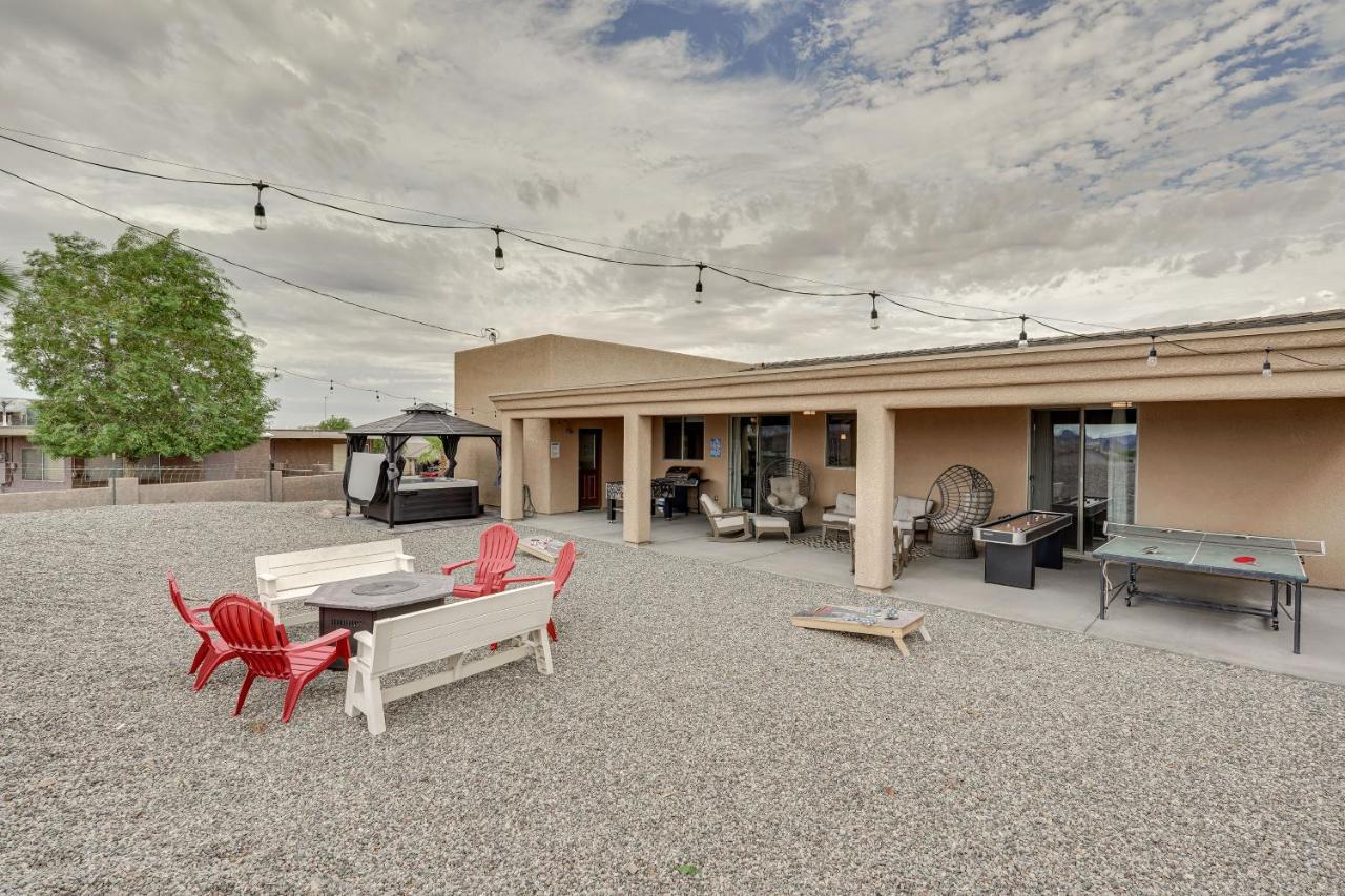 Havasu With Hot Tub And Foosball Table! Lake Havasu City