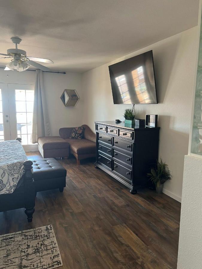 Lodestar Livin! 4-bedroom, Pool, Views! *