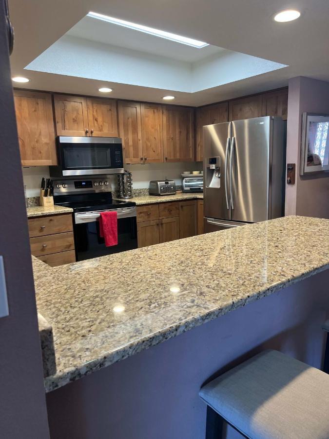 Lodestar Livin! 4-bedroom, Pool, Views! * Lake Havasu City