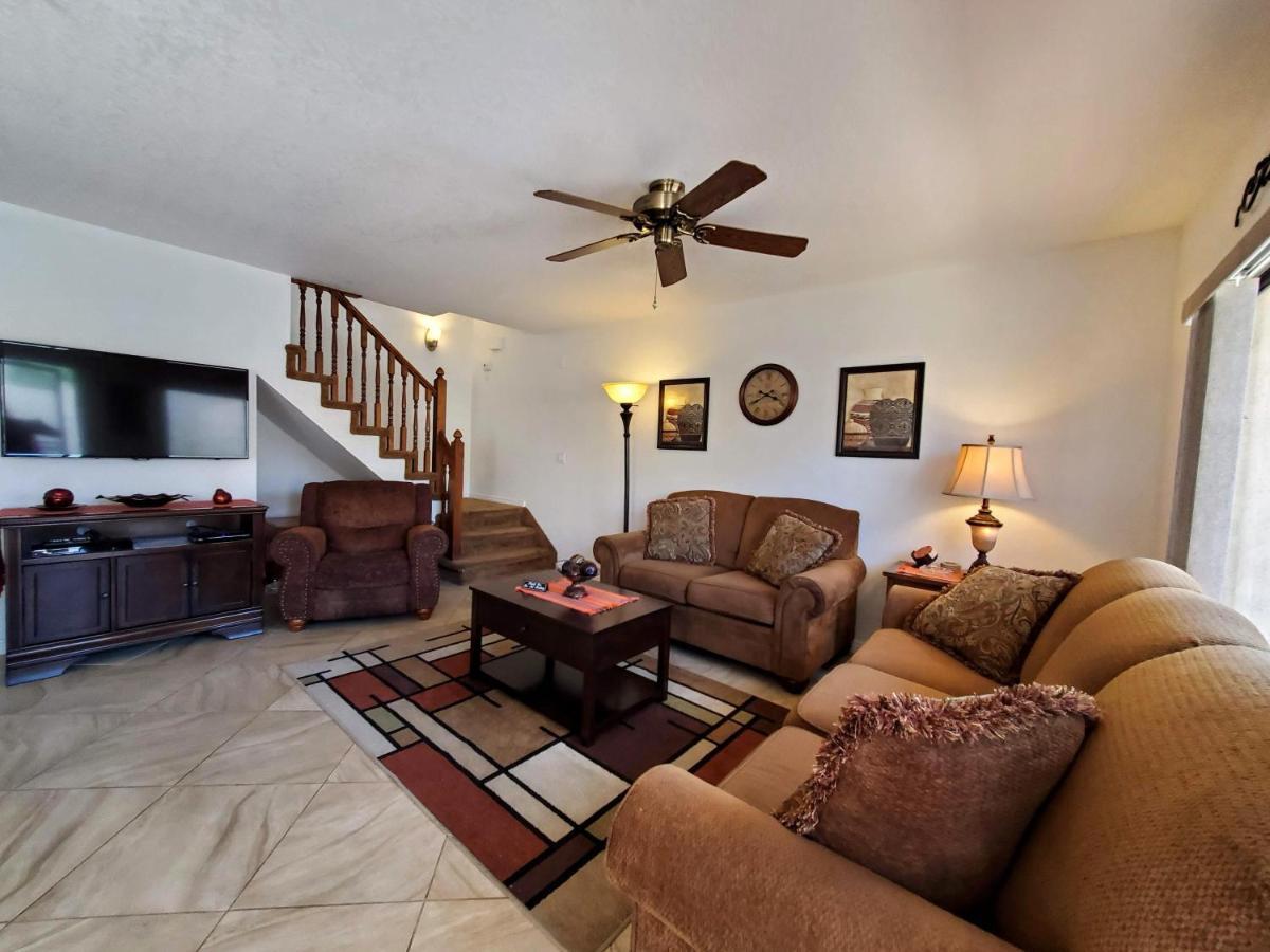Terrific Townhouse-natuical Estates! *