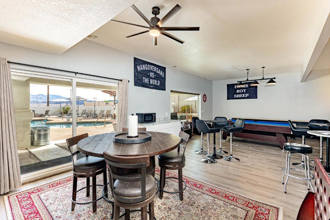 Lakeview Minute From New Launch With Pool And *
