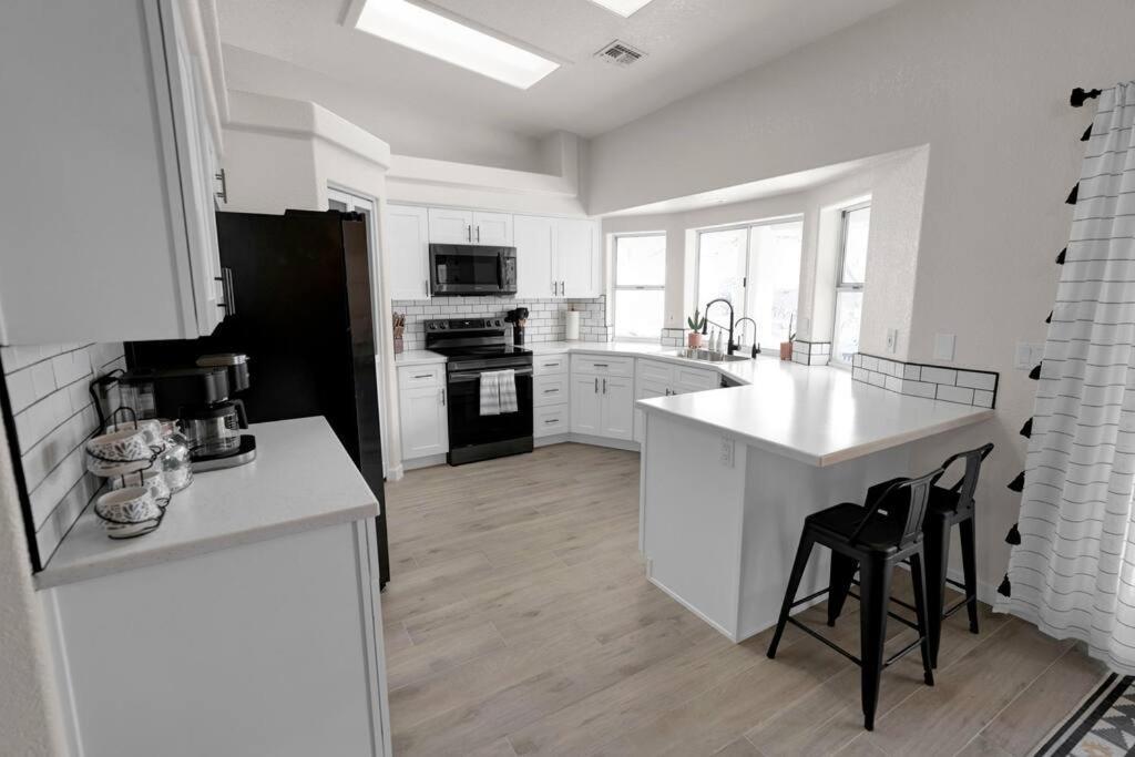 Boho House - Pool, Spa, Boat Parking, Apartment Lake Havasu City