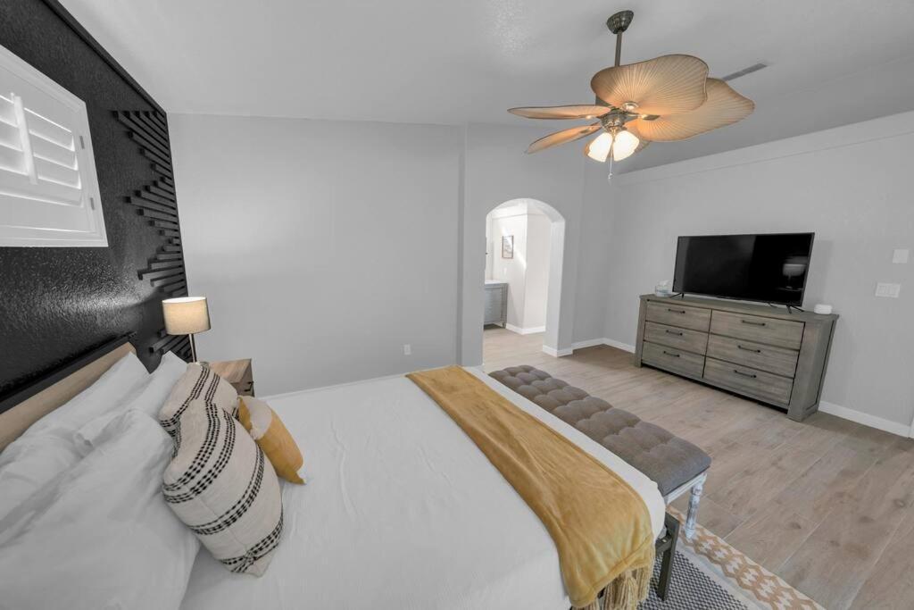 Boho House - Pool, Spa, Boat Parking, * Lake Havasu City