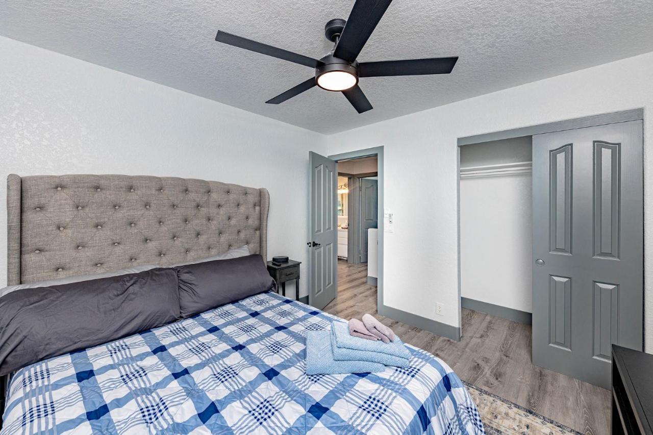 Apartment Lakeview Minute From New Launch With Pool And