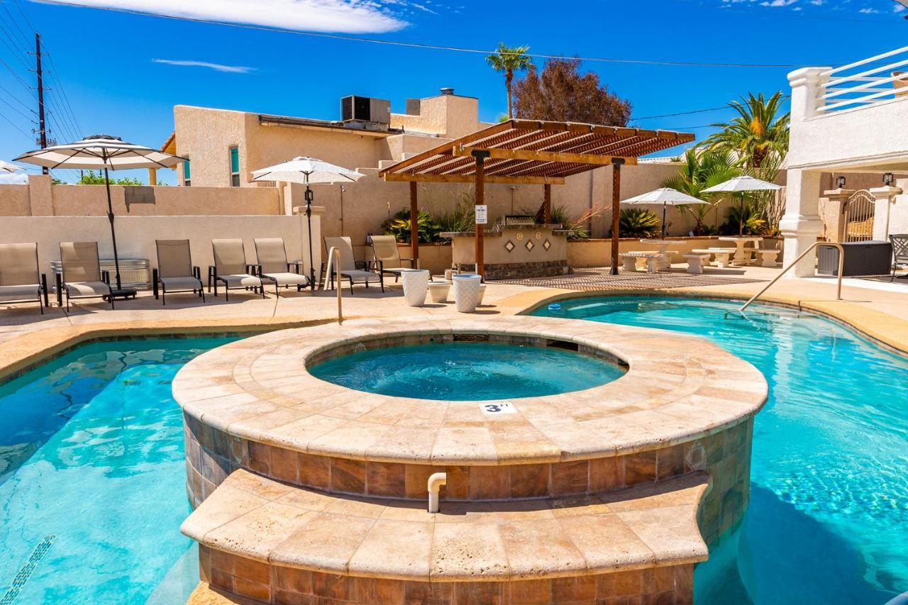 Lakeview Minute From New Launch With Pool And Lake Havasu City