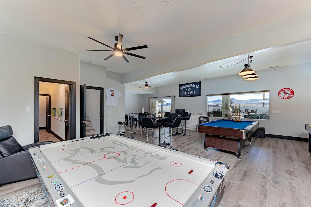 Lakeview Minute From New Launch With Pool And