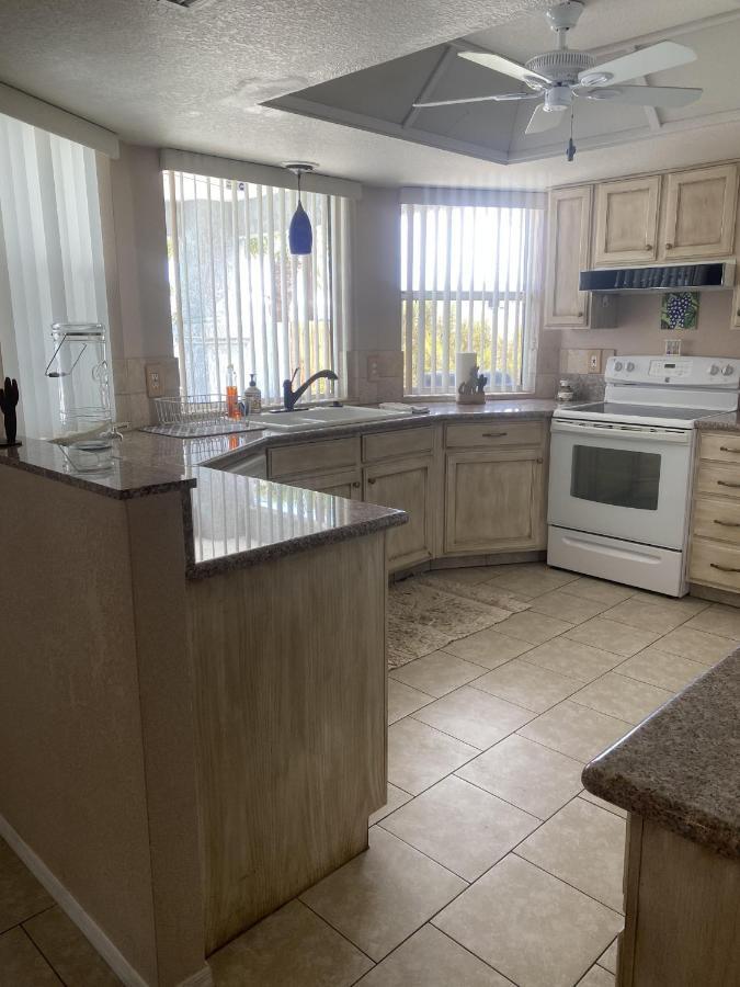 Cute 2 Bedroom With Pool And Rv Parking Holiday home