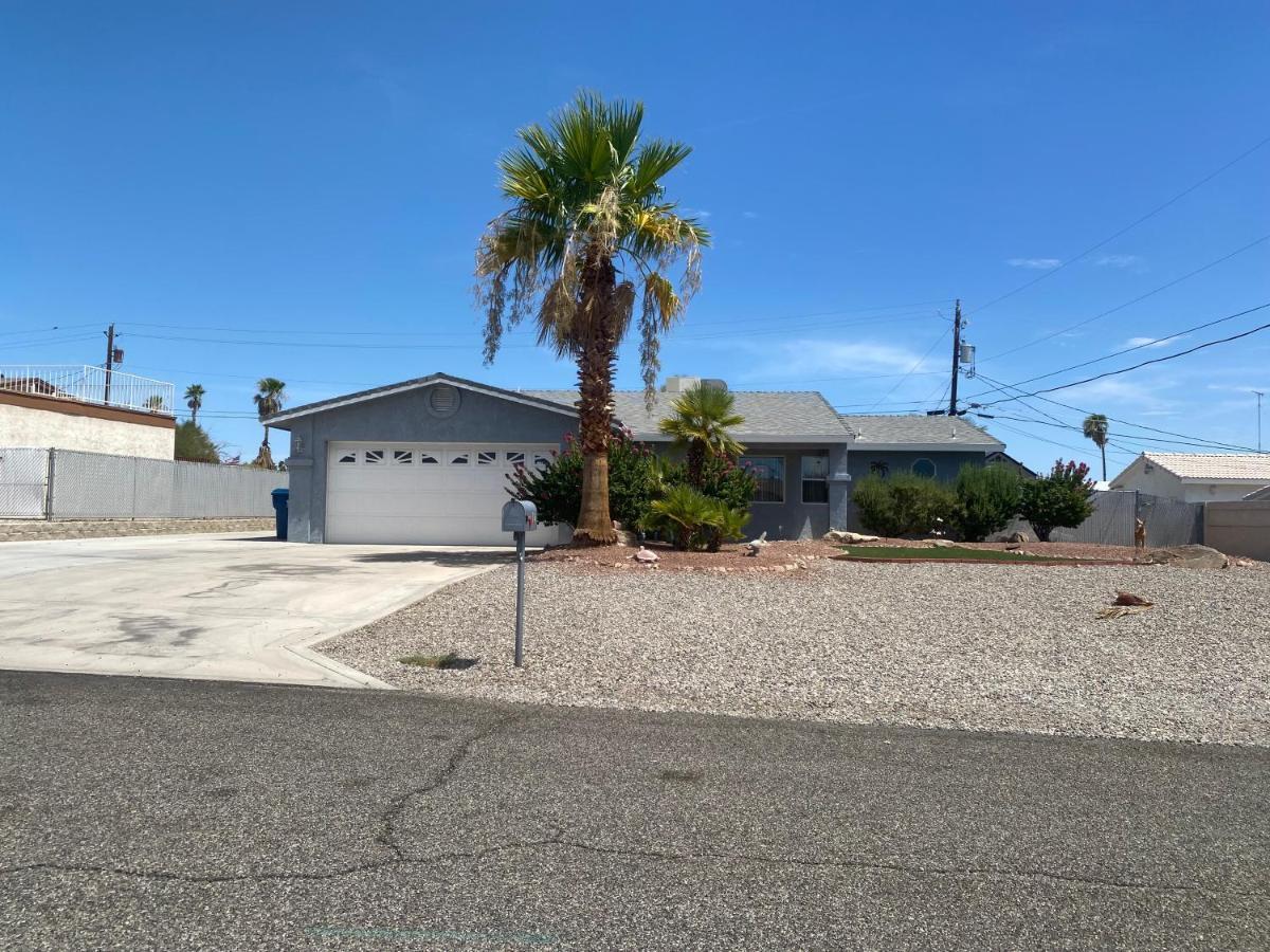 Cute 2 Bedroom With Pool And Rv Parking *