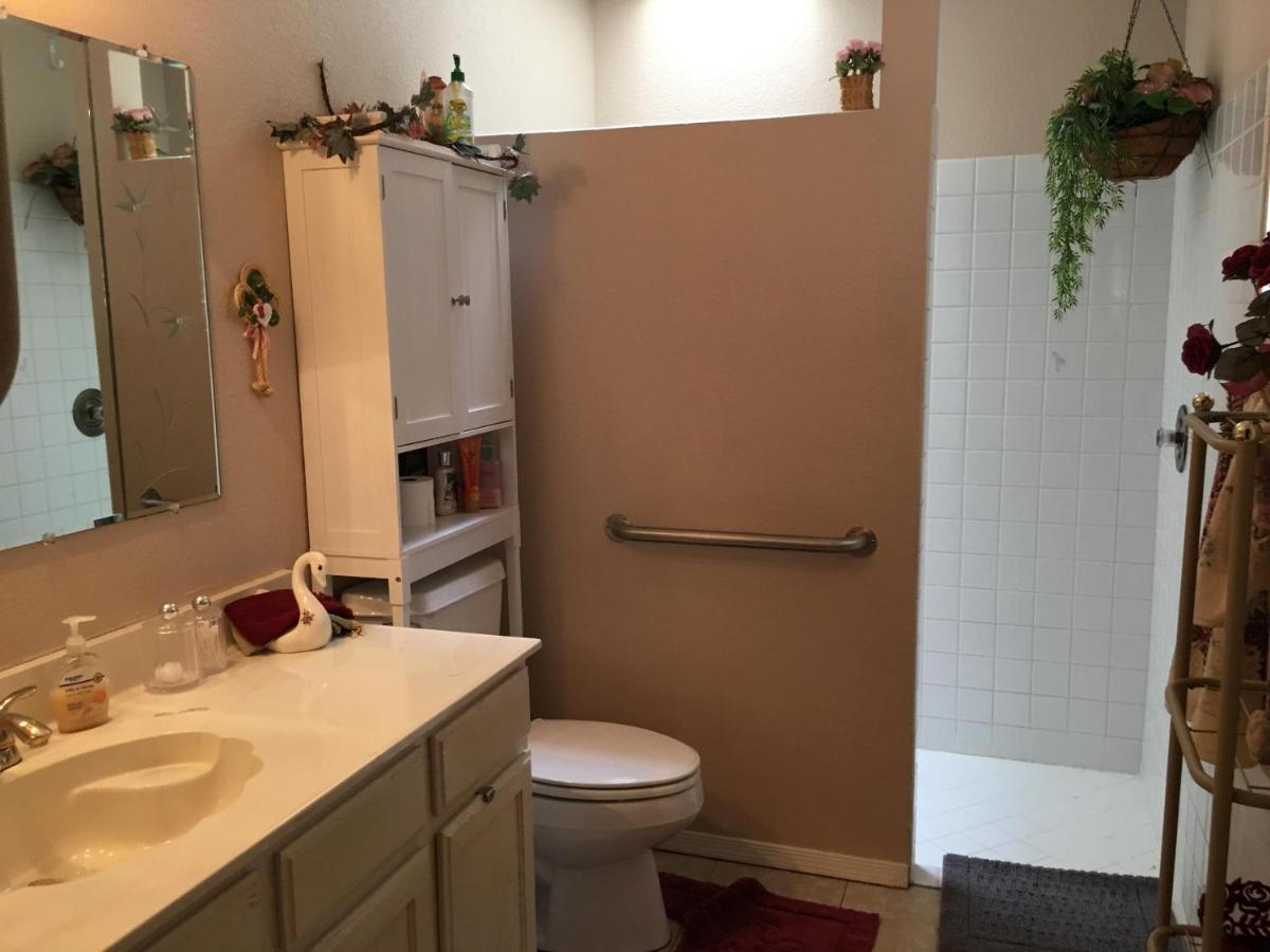 Holiday home Cute 2 Bedroom With Pool And Rv Parking