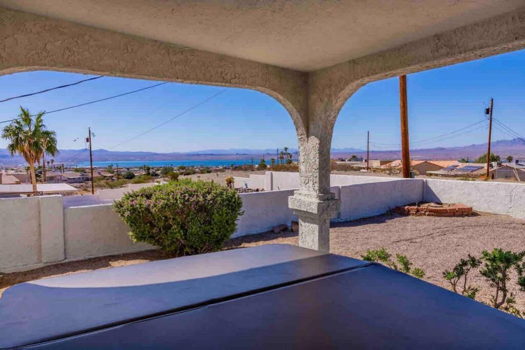 Peaceful Desert W/lake View & Holiday home *