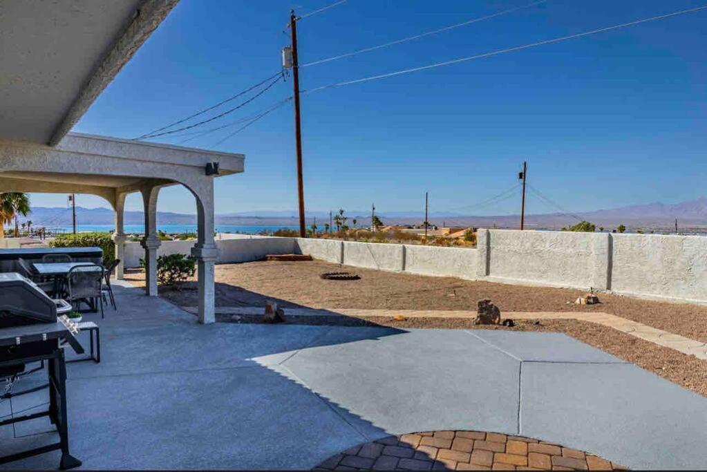 Holiday home Peaceful Desert W/lake View & Lake Havasu City