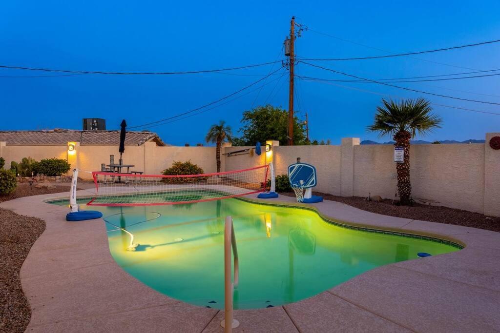 Sunset Paradise . Pool . Bbq . Smart Tv . Sleeps10 Apartment Lake Havasu City