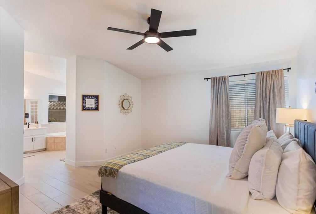 Apartment Sunset Paradise . Pool . Bbq . Smart Tv . Sleeps10 Lake Havasu City