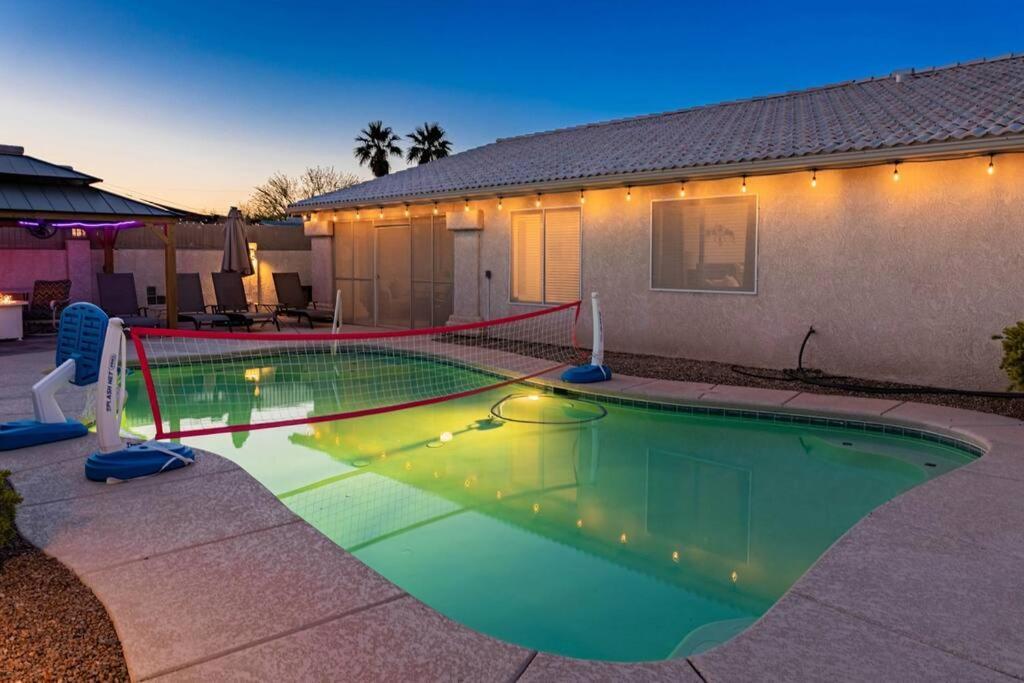 Sunset Paradise . Pool . Bbq . Smart Tv . Sleeps10 Apartment *