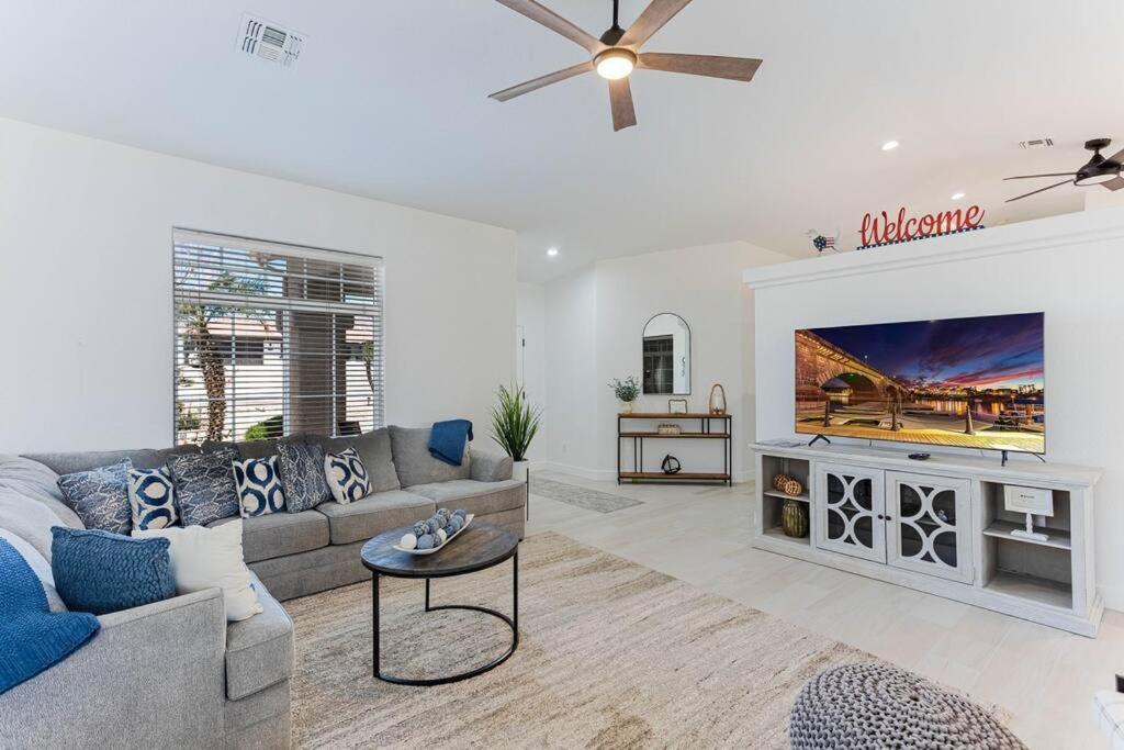 Sunset Paradise . Pool . Bbq . Smart Tv . Sleeps10 Apartment