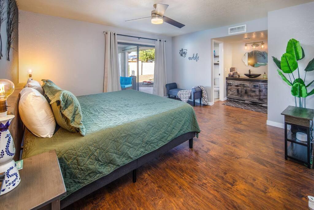 Casa Azul House Relax & Play - Water & Desert Holiday home Lake Havasu City