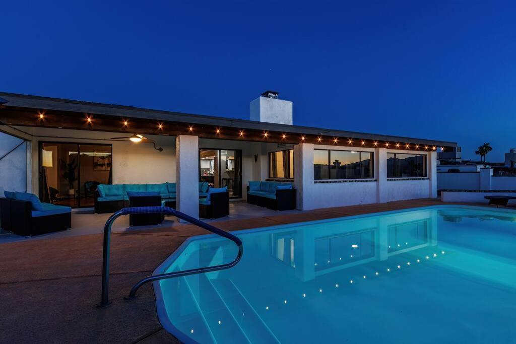 Casa Azul House Relax & Play - Water & Desert Holiday home
