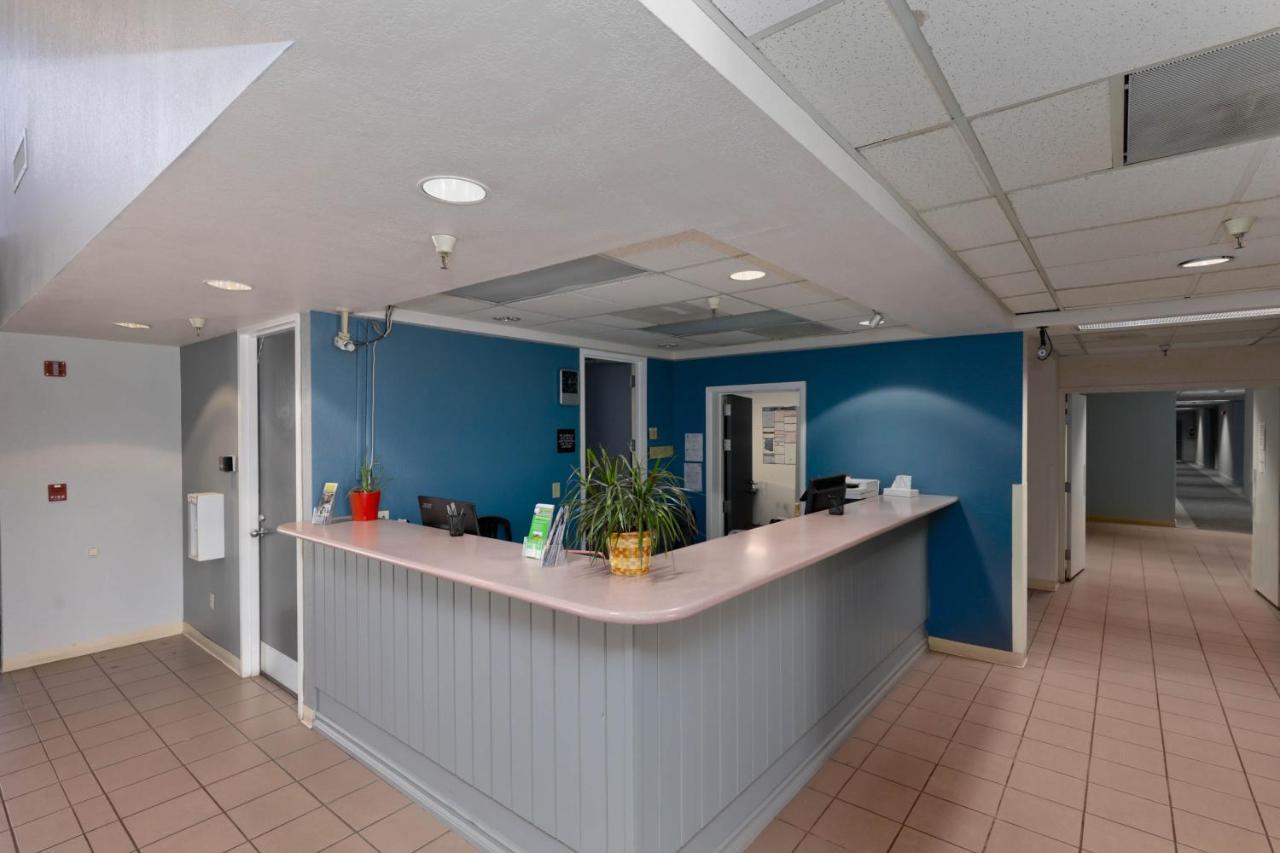 6 Havasu Az Hotel