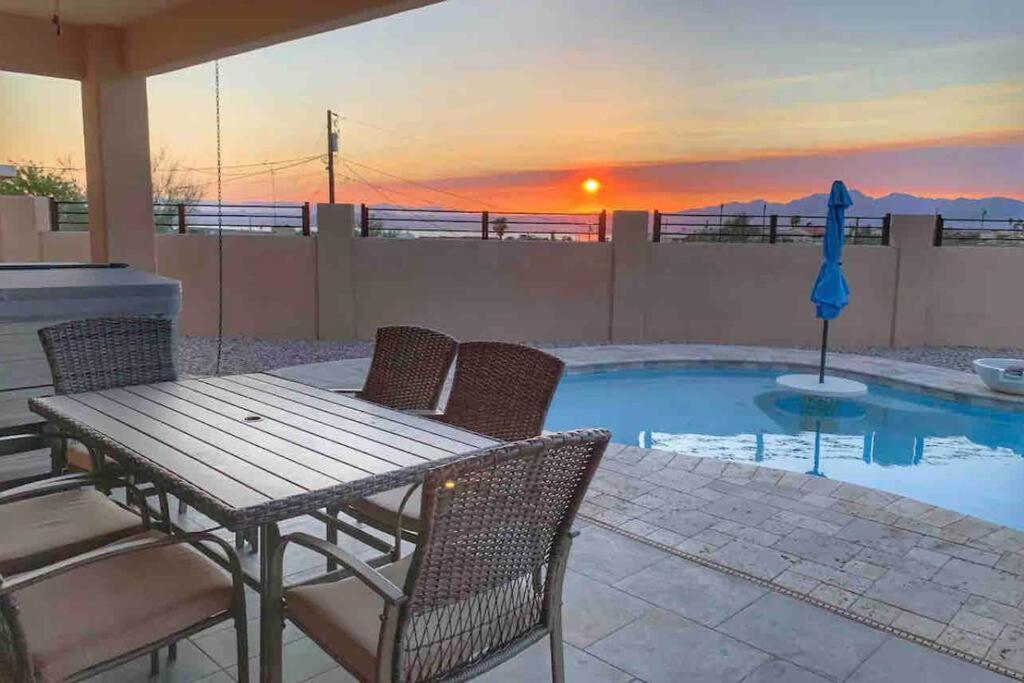 Havasu Retreat! Pool, Spa, Gym & View * Lake Havasu City