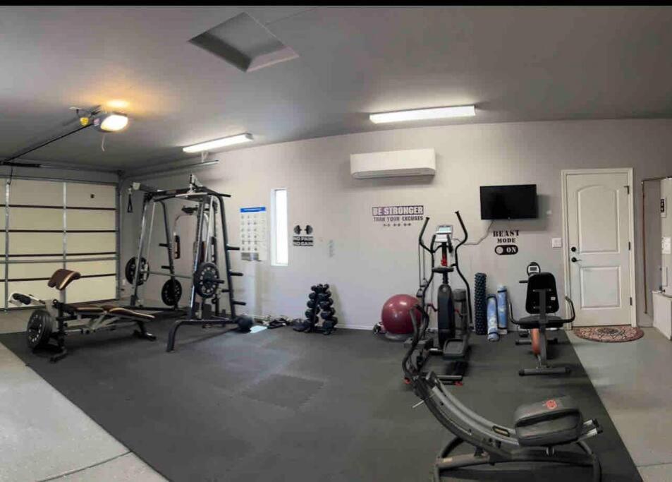 Holiday home Havasu Retreat! Pool, Spa, Gym & View Lake Havasu City