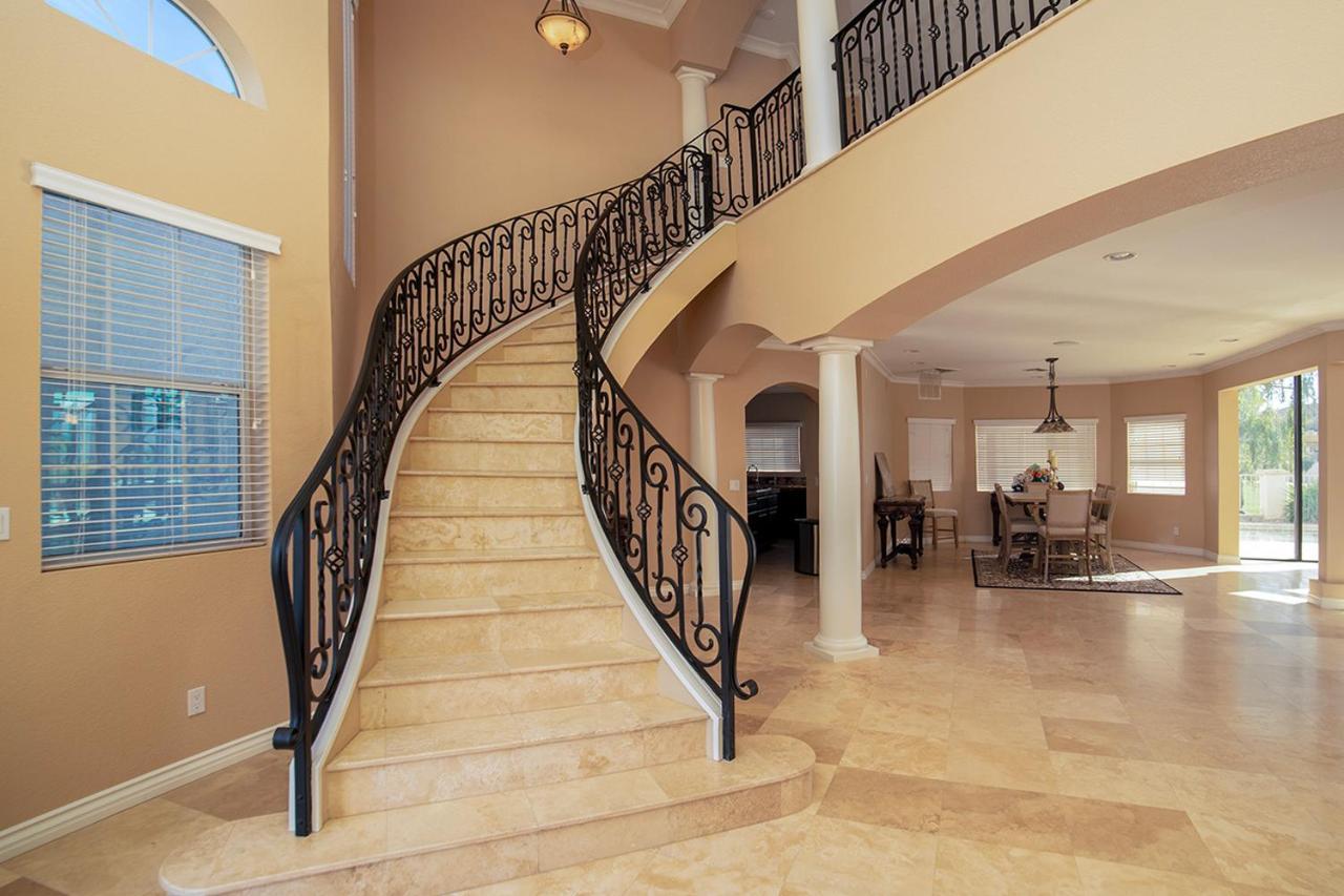 Golf Course Luxury Retreat On Hogan Holiday home *