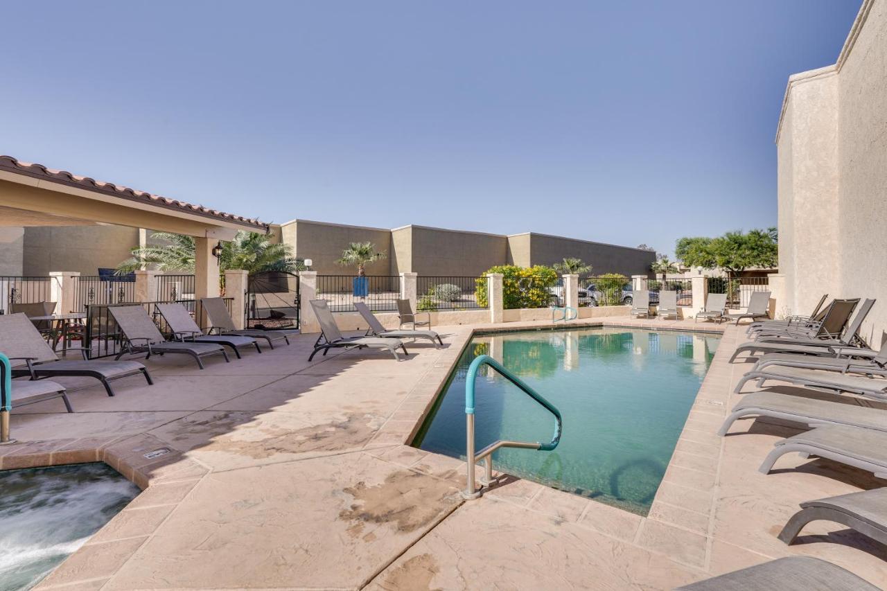 Havasu With Patio 1 Mi To Boat Ramp Apartment *