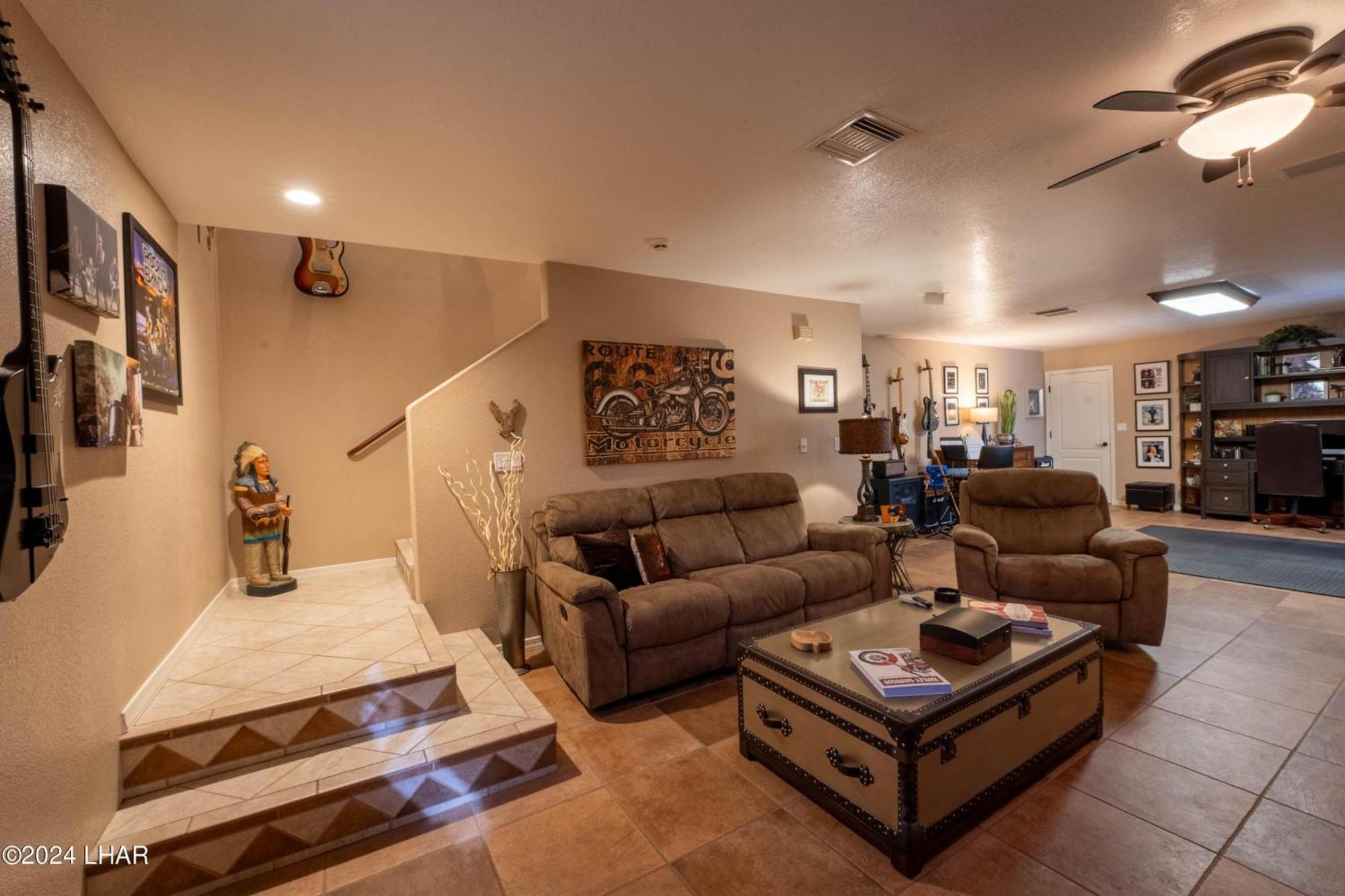 Luxe Havasu 6-bedroom Retreat! Pool, Hot Tub, Views! Holiday home *