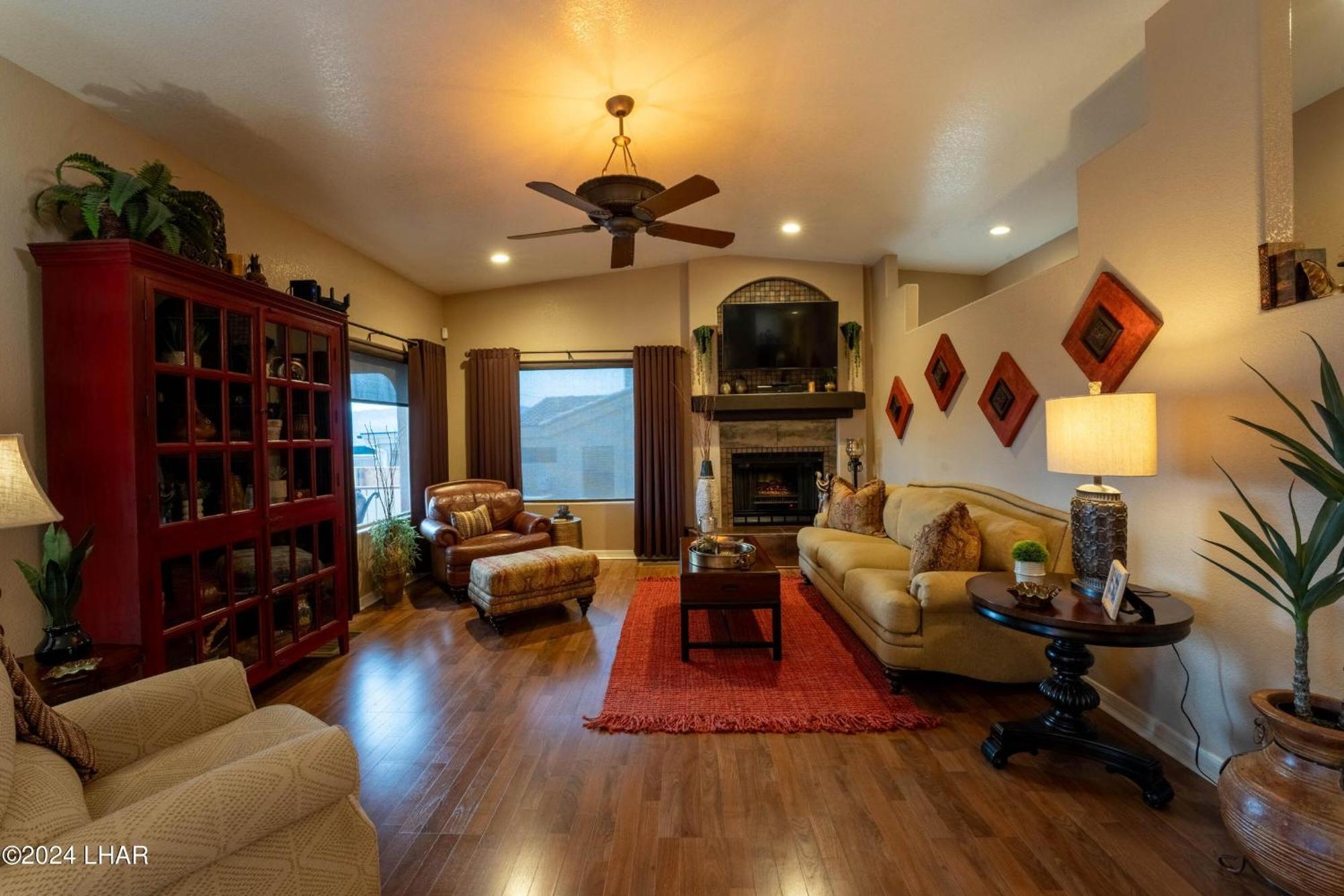 Luxe Havasu 6-bedroom Retreat! Pool, Hot Tub, Views! *