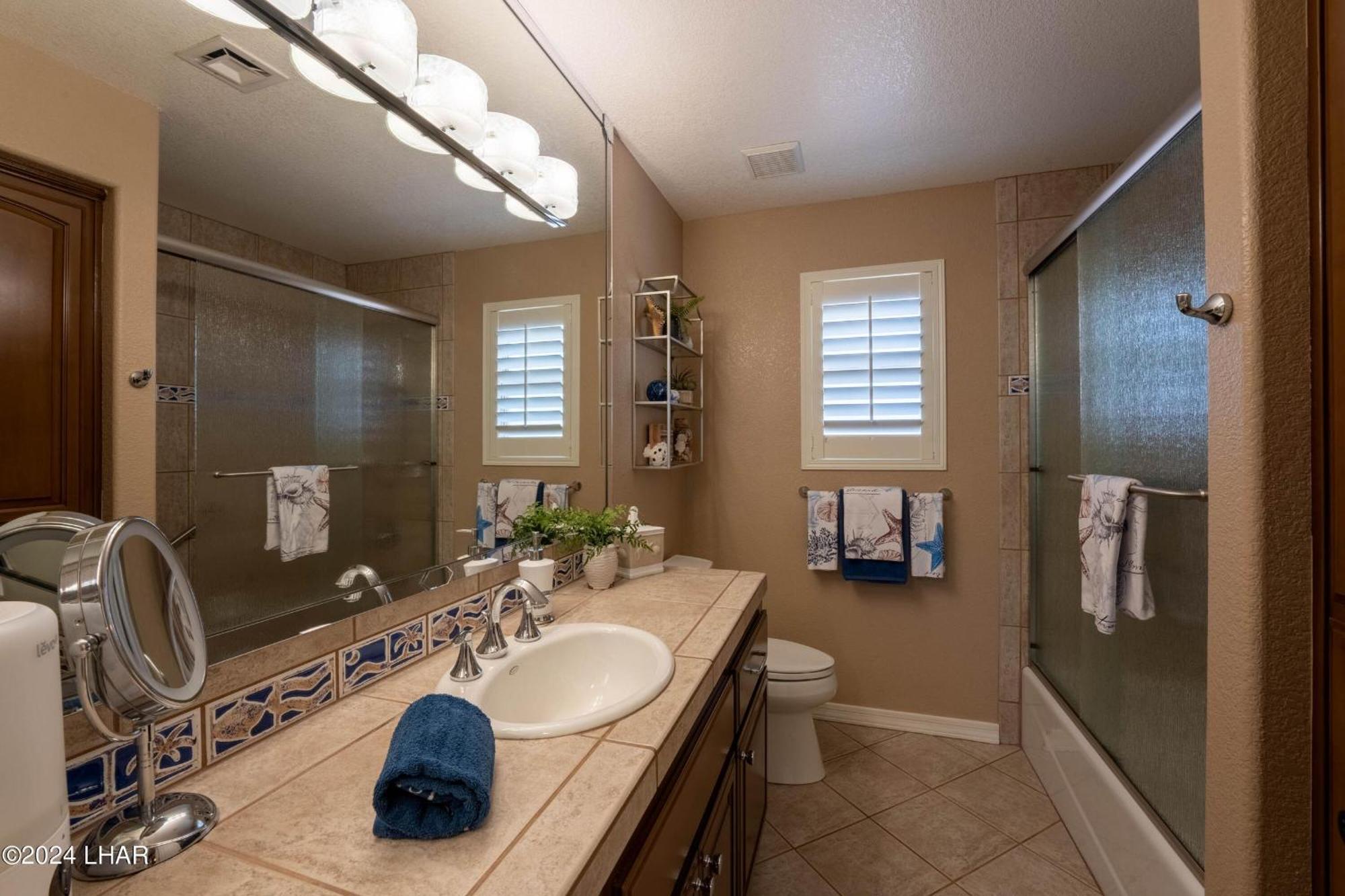 Luxe Havasu 6-bedroom Retreat! Pool, Hot Tub, Views! *