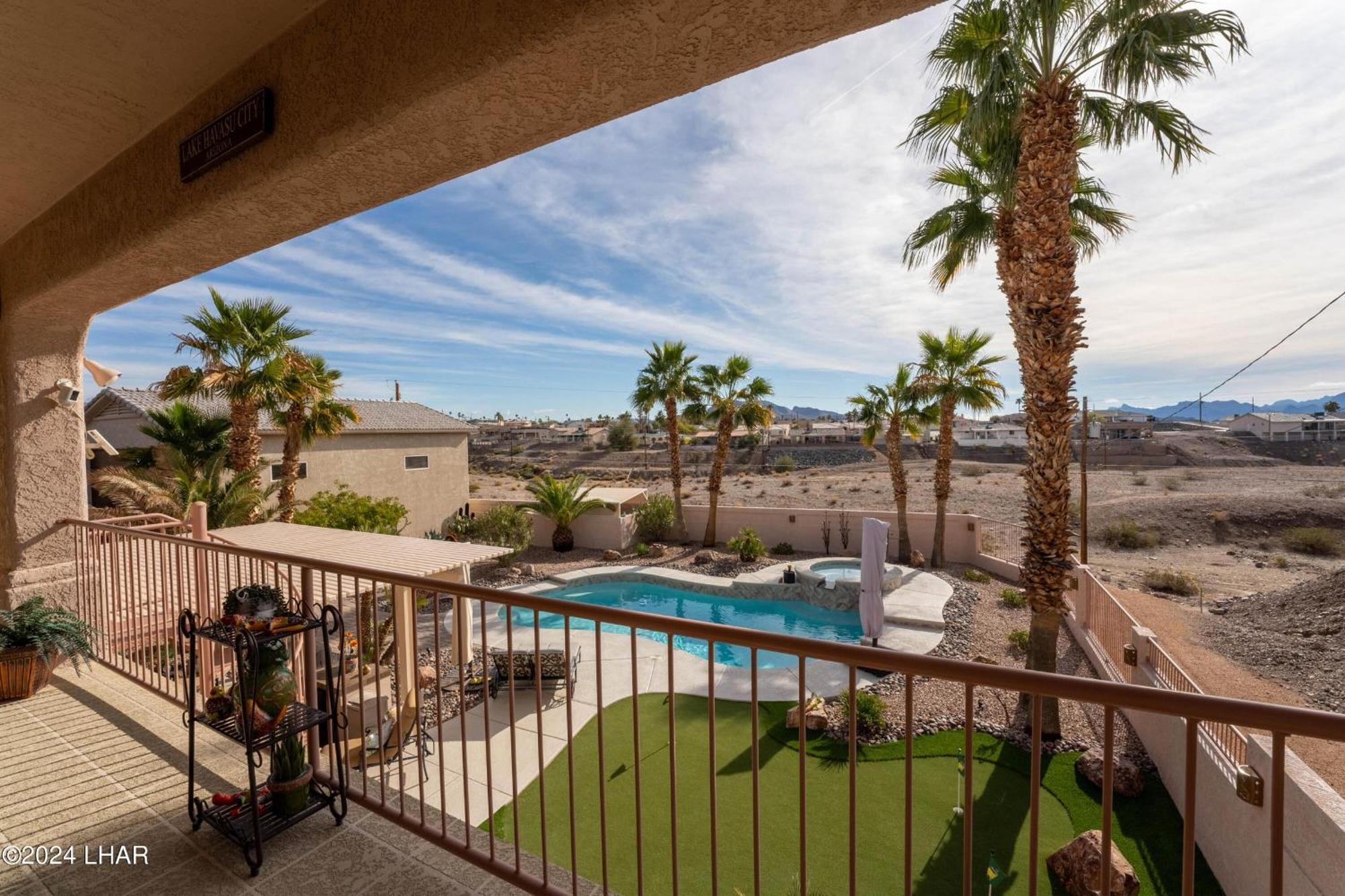 Luxe Havasu 6-bedroom Retreat! Pool, Hot Tub, Views! Holiday home *