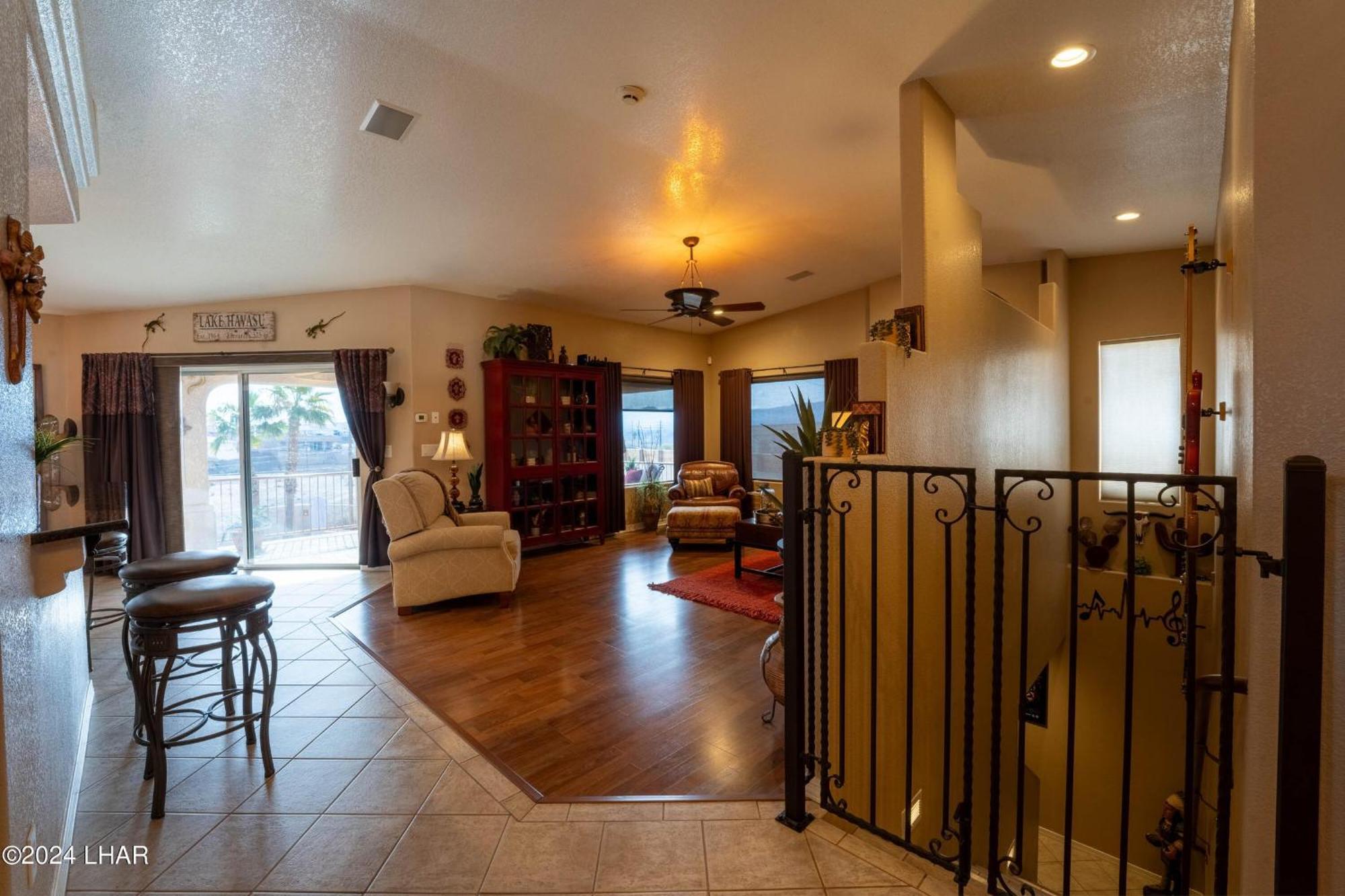 Luxe Havasu 6-bedroom Retreat! Pool, Hot Tub, Views! Holiday home Lake Havasu City