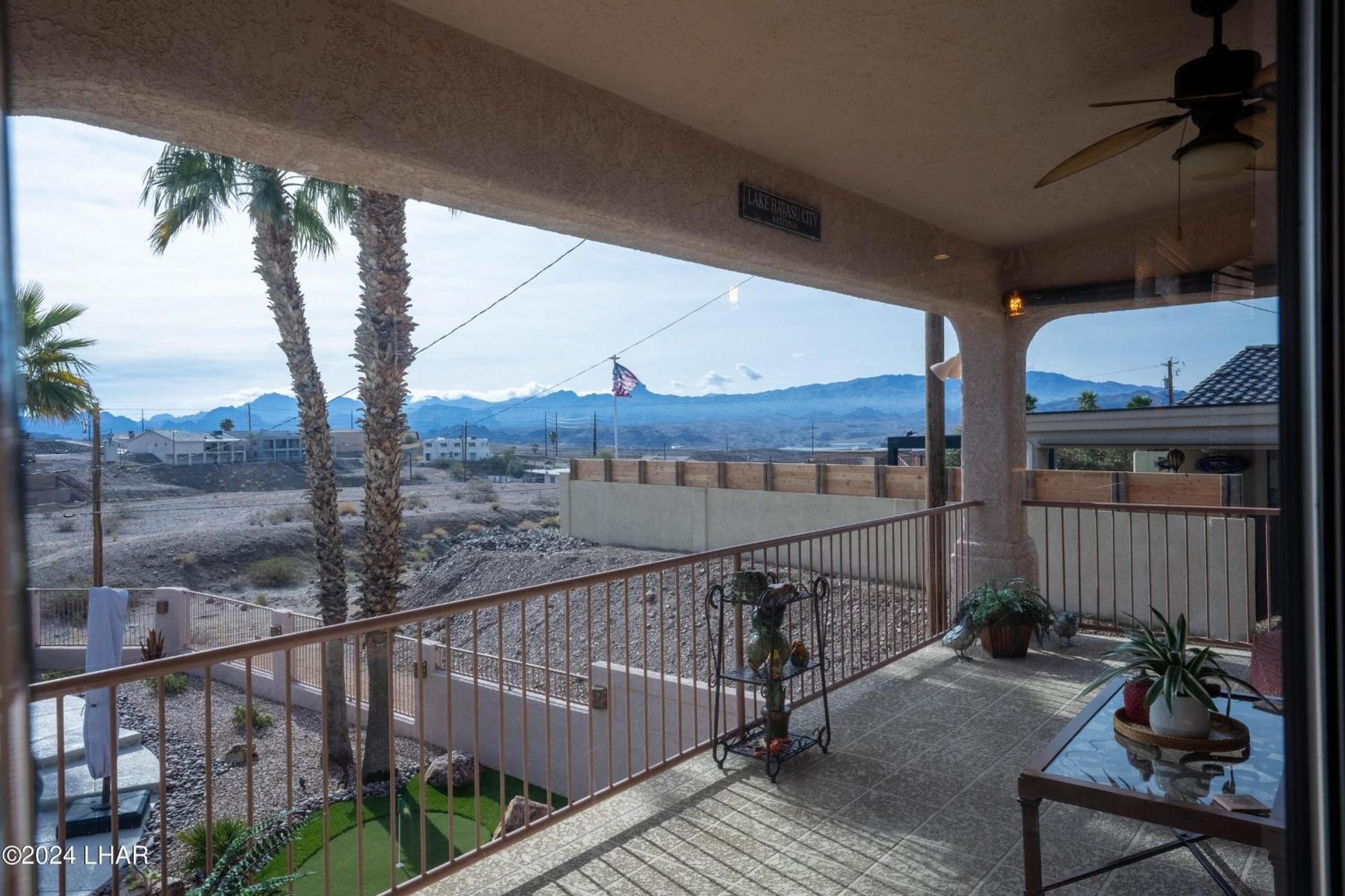 Luxe Havasu 6-bedroom Retreat! Pool, Hot Tub, Views! Holiday home Lake Havasu City