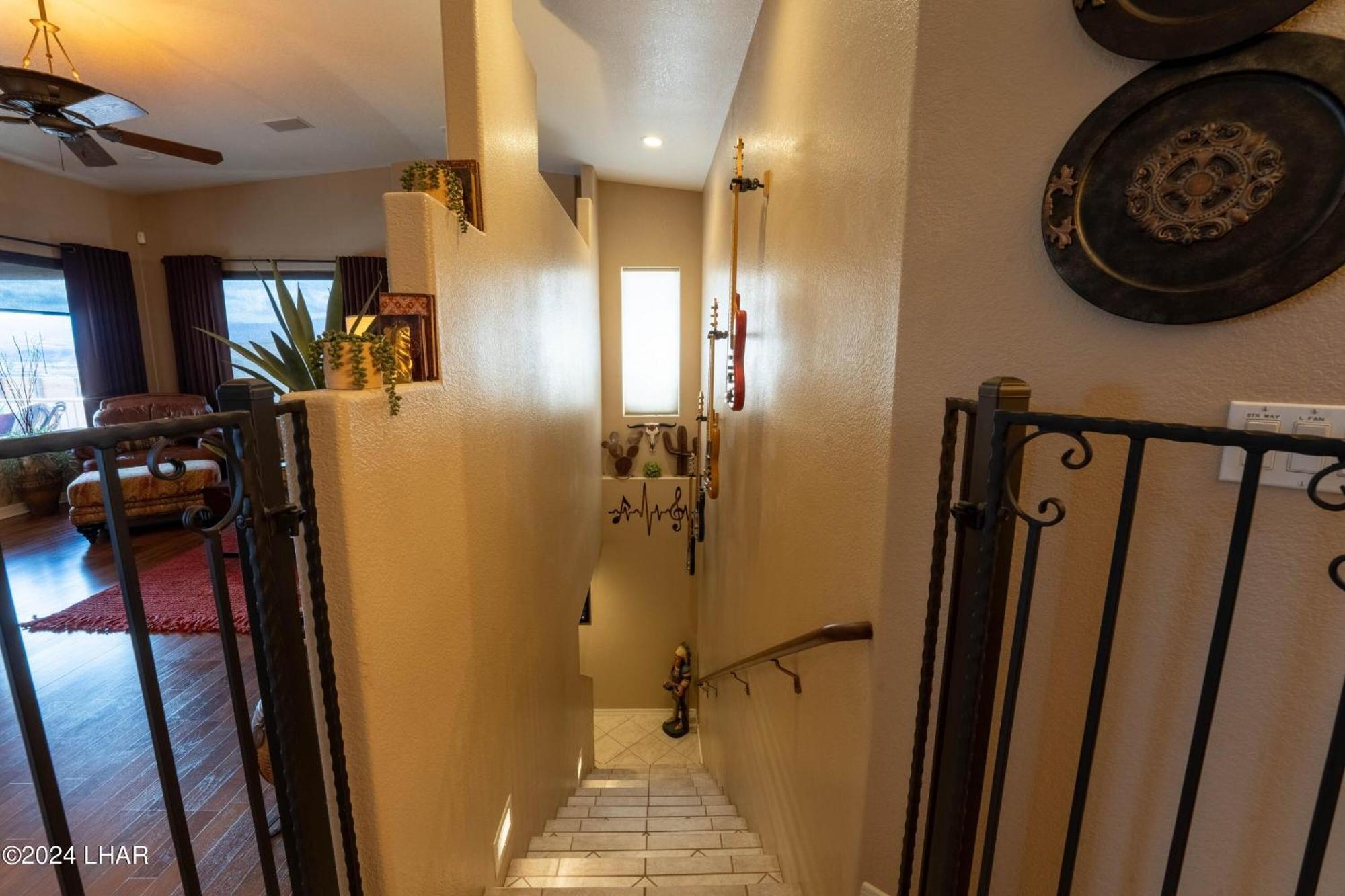 Luxe Havasu 6-bedroom Retreat! Pool, Hot Tub, Views! Holiday home *