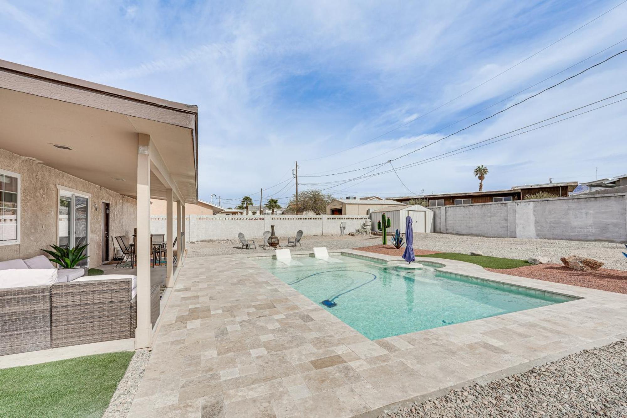 Idyllic With Grill And Pool 5 Mi To Havasu! *