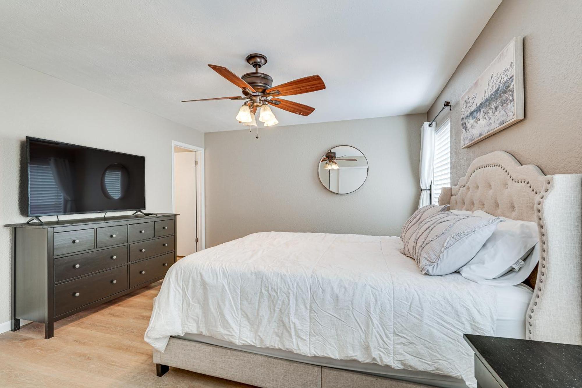 Idyllic With Grill And Pool 5 Mi To Havasu! Holiday home Lake Havasu City