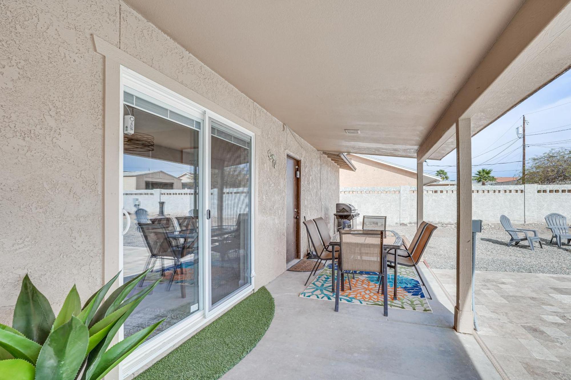 Holiday home Idyllic With Grill And Pool 5 Mi To Havasu!
