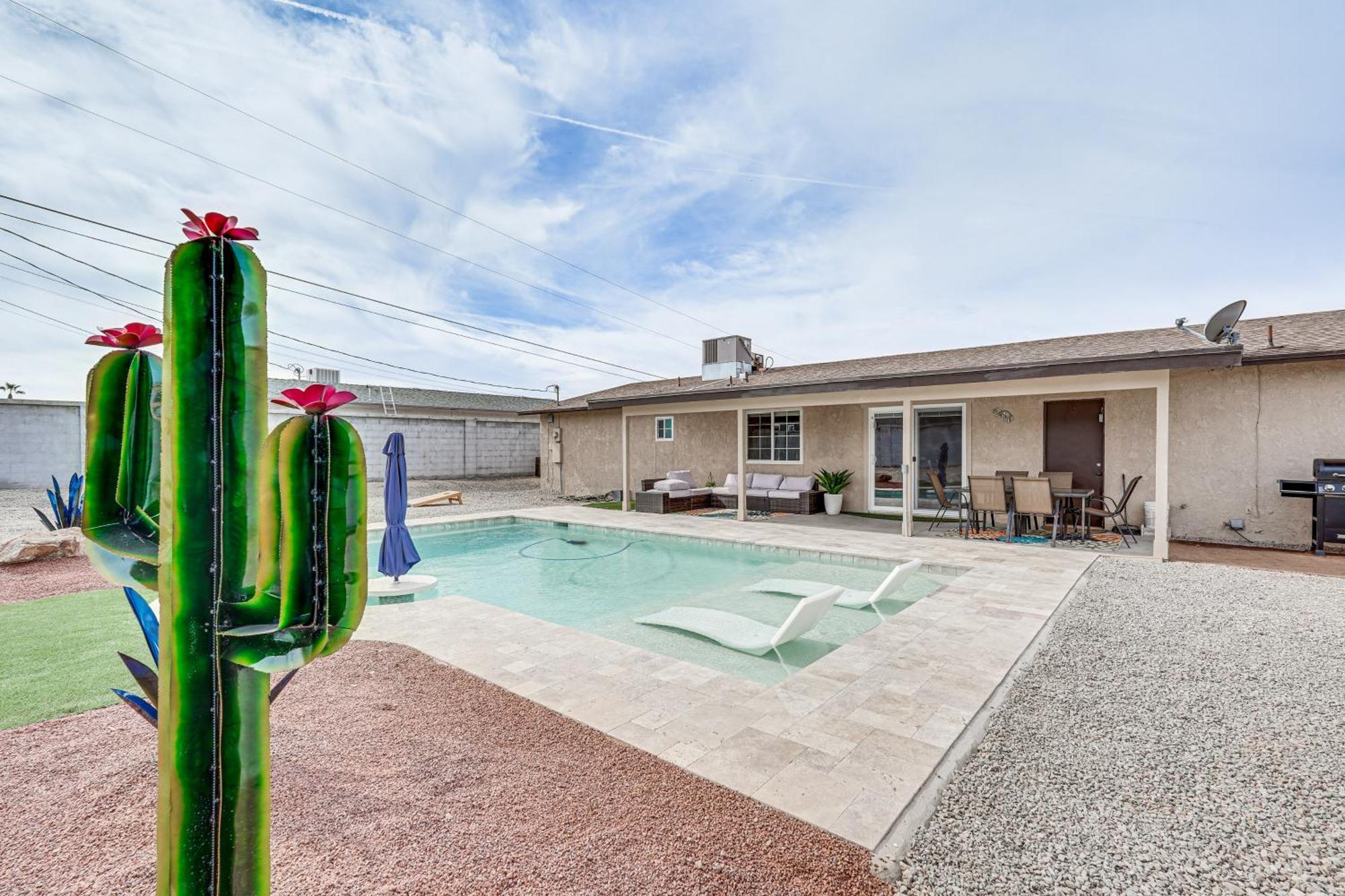 Idyllic With Grill And Pool 5 Mi To Havasu! Lake Havasu City