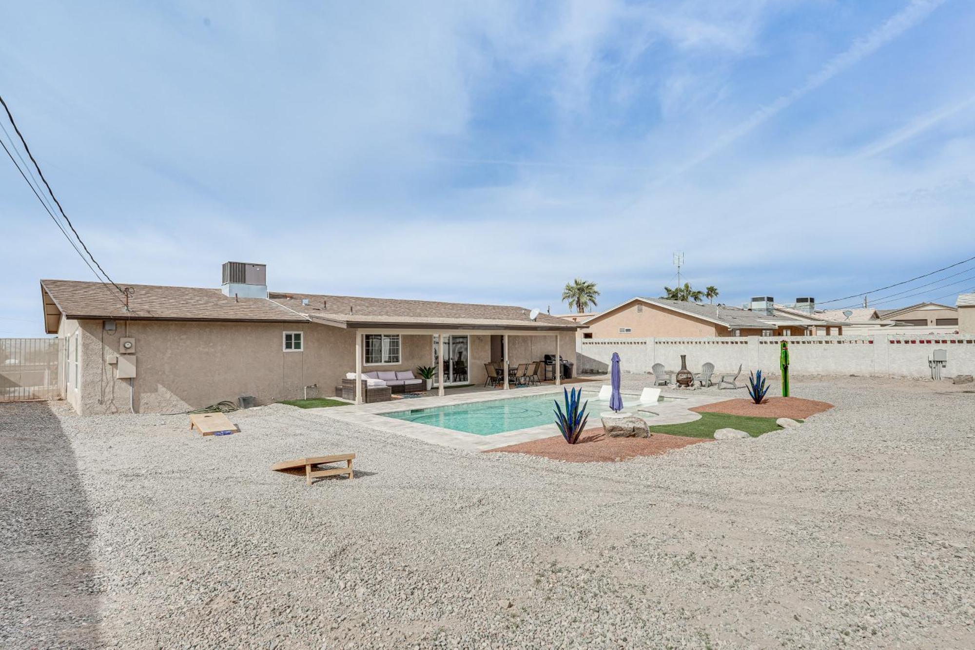Idyllic With Grill And Pool 5 Mi To Havasu! Holiday home
