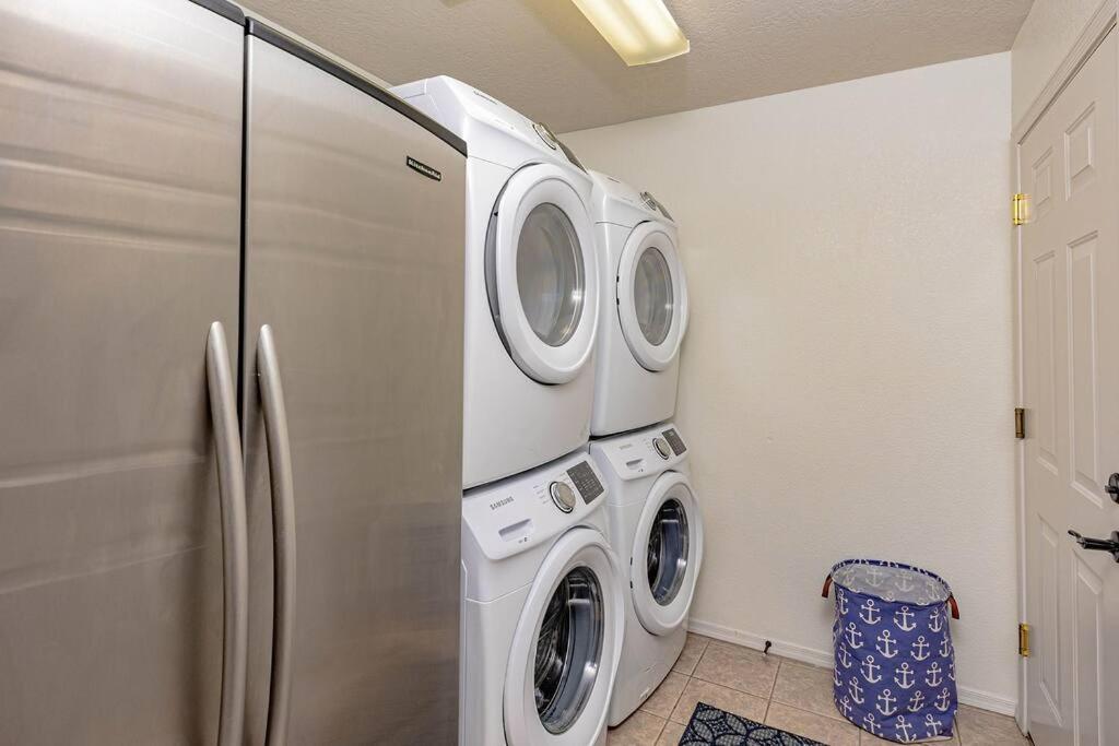 Anchor House - Pool Game Sleeps 22 * Lake Havasu City