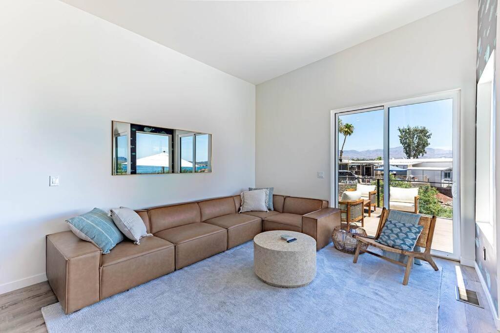 Lakeside Luxury - Sams Beachcomber Access Holiday home Lake Havasu City