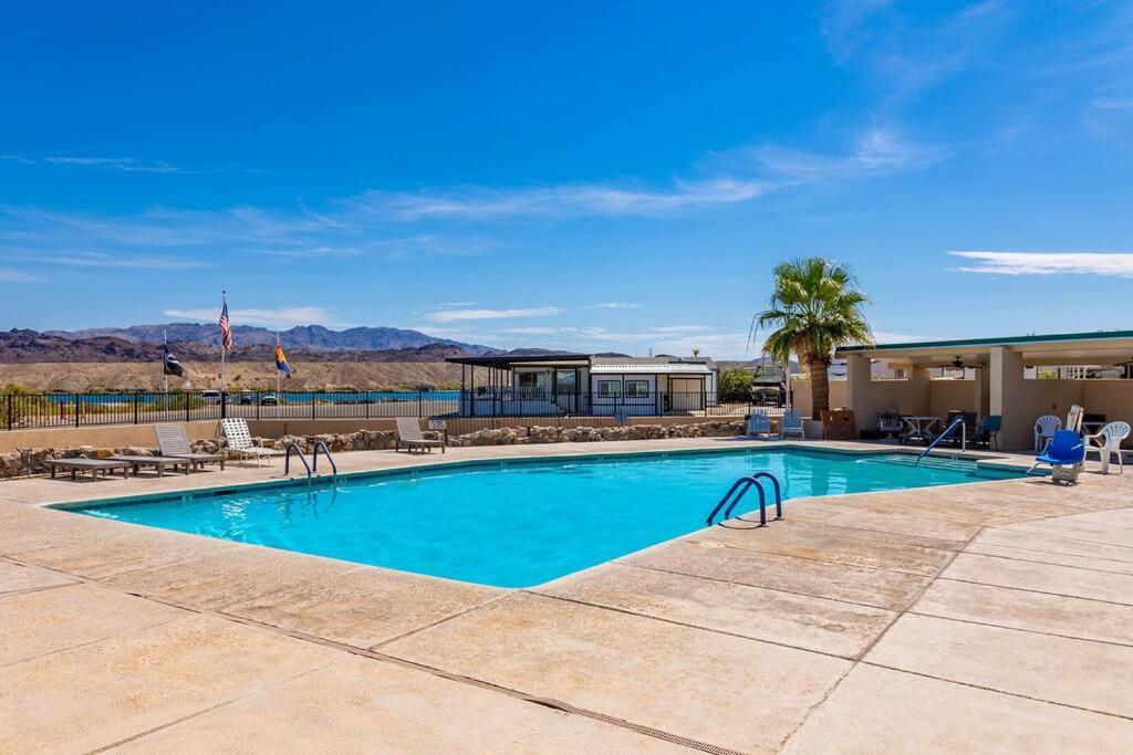 Lakeside Luxury - Sams Beachcomber Access Holiday home Lake Havasu City