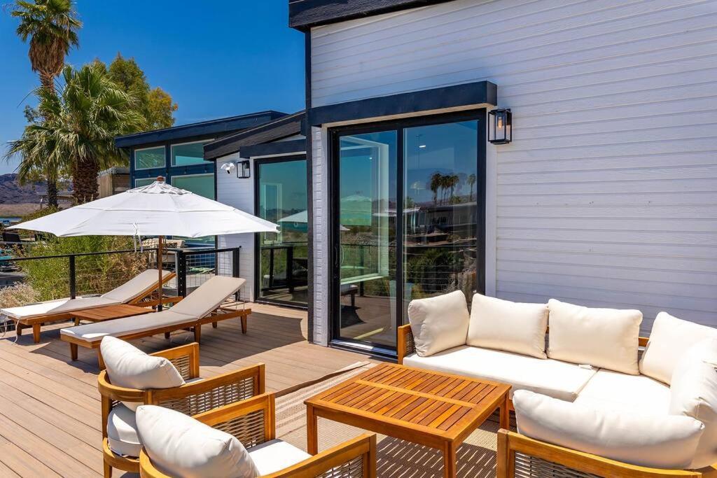 Lakeside Luxury - Sams Beachcomber Access Holiday home *